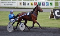 Hippodrome Vincennes  09 04 2005      137